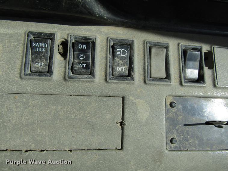 image for item EU9680 1994 Komatsu PC200-6 excavator