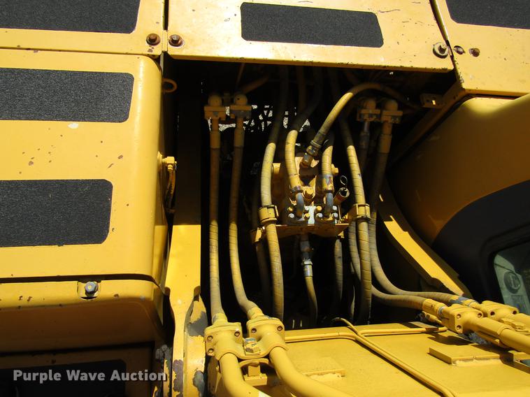 image for item EU9680 1994 Komatsu PC200-6 excavator