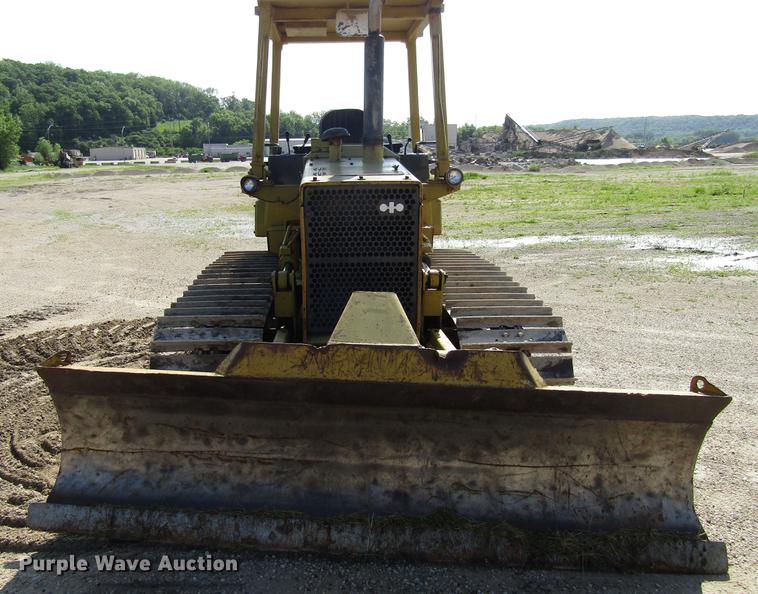 image for item EU9681 1985 Komatsu D31P-17 dozer