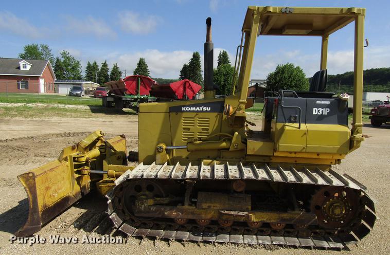 image for item EU9681 1985 Komatsu D31P-17 dozer