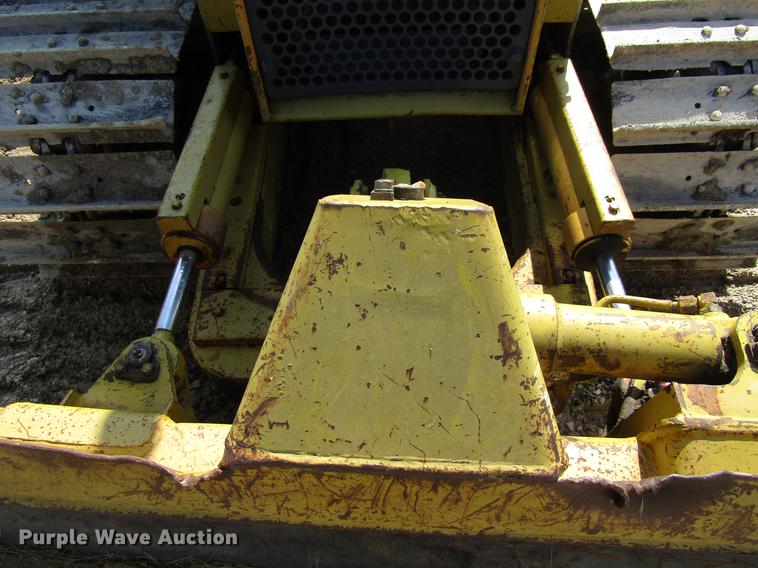 image for item EU9681 1985 Komatsu D31P-17 dozer