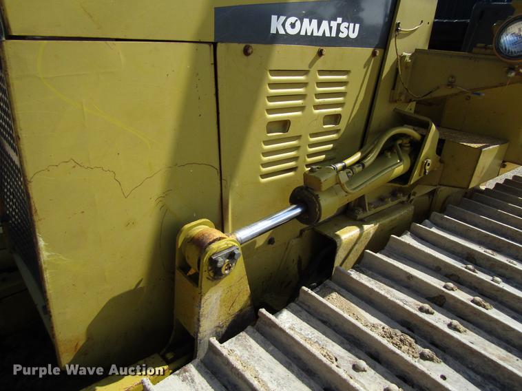 image for item EU9681 1985 Komatsu D31P-17 dozer