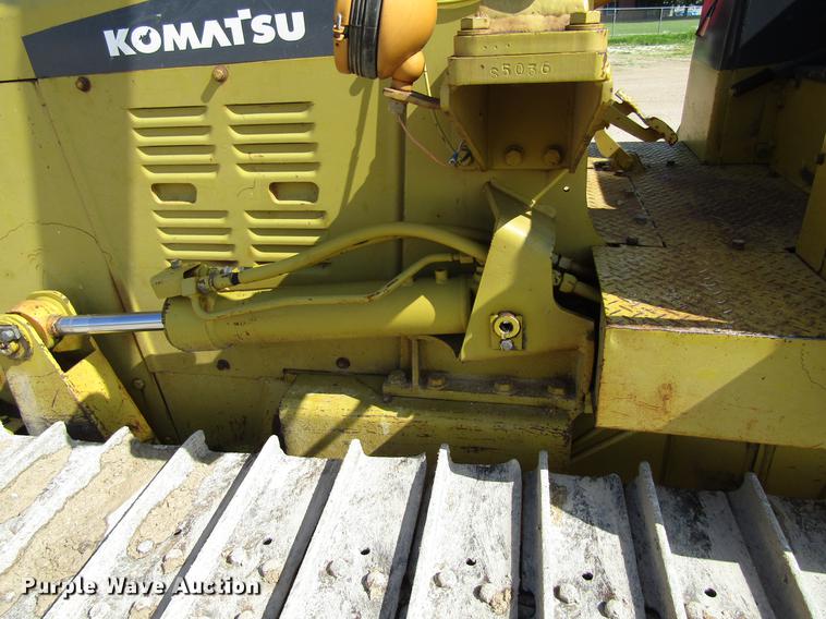 image for item EU9681 1985 Komatsu D31P-17 dozer
