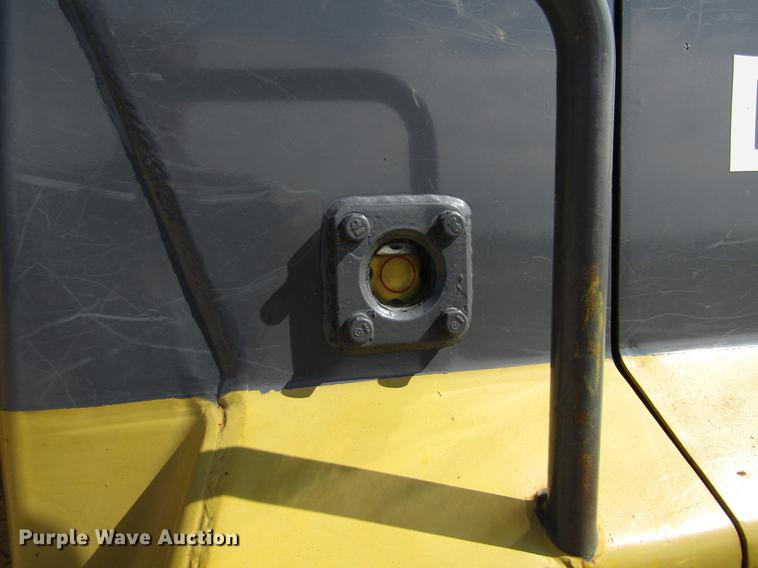 image for item EU9681 1985 Komatsu D31P-17 dozer