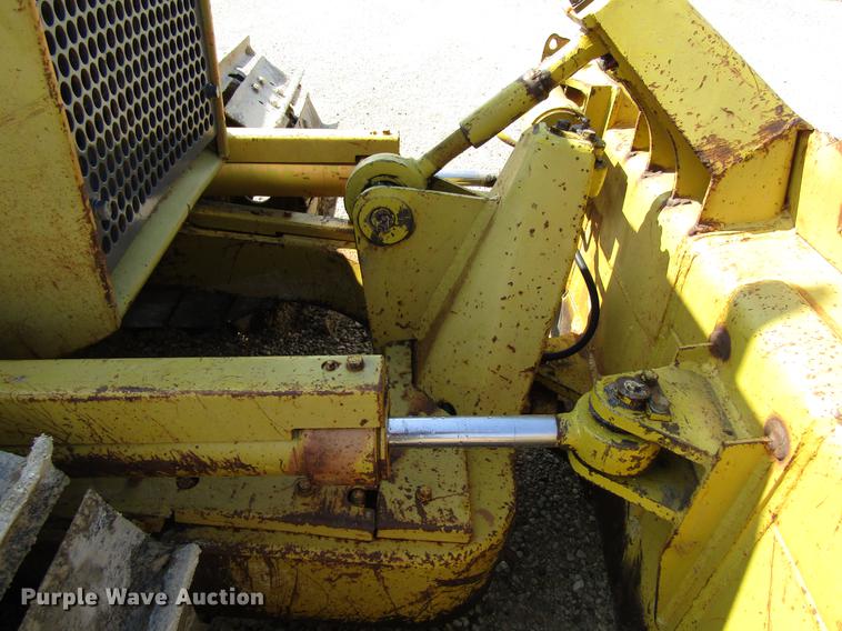 image for item EU9681 1985 Komatsu D31P-17 dozer