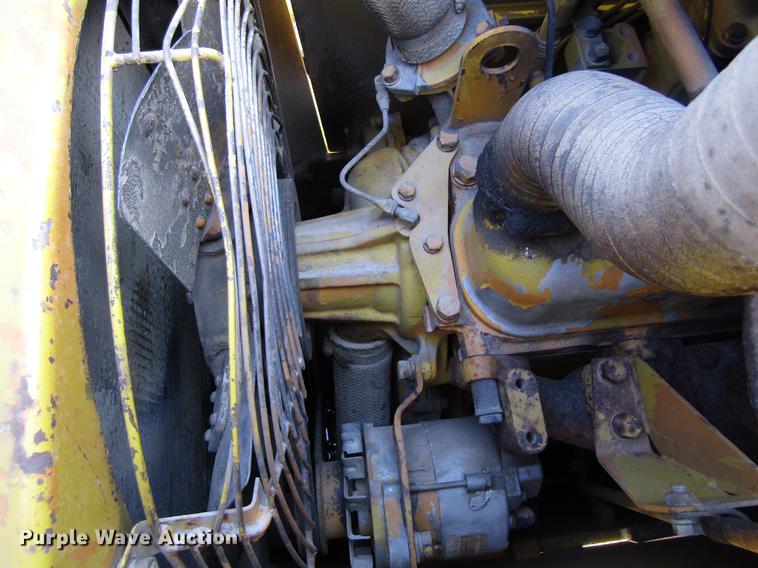 image for item EU9681 1985 Komatsu D31P-17 dozer