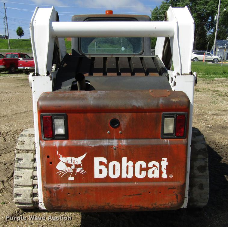 image for item EU9682 2005 Bobcat T300 skid steer