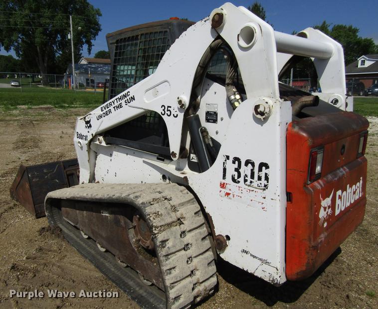 image for item EU9682 2005 Bobcat T300 skid steer