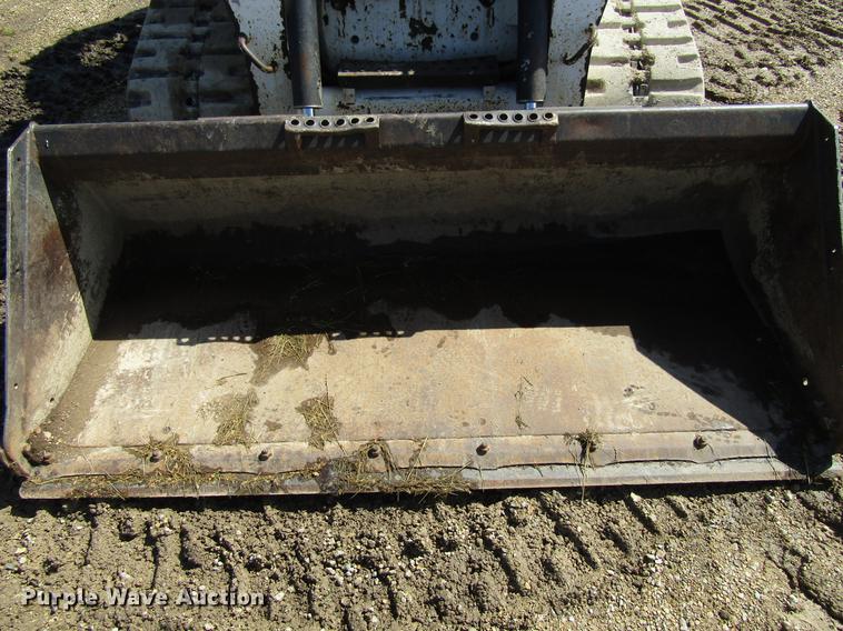 image for item EU9682 2005 Bobcat T300 skid steer