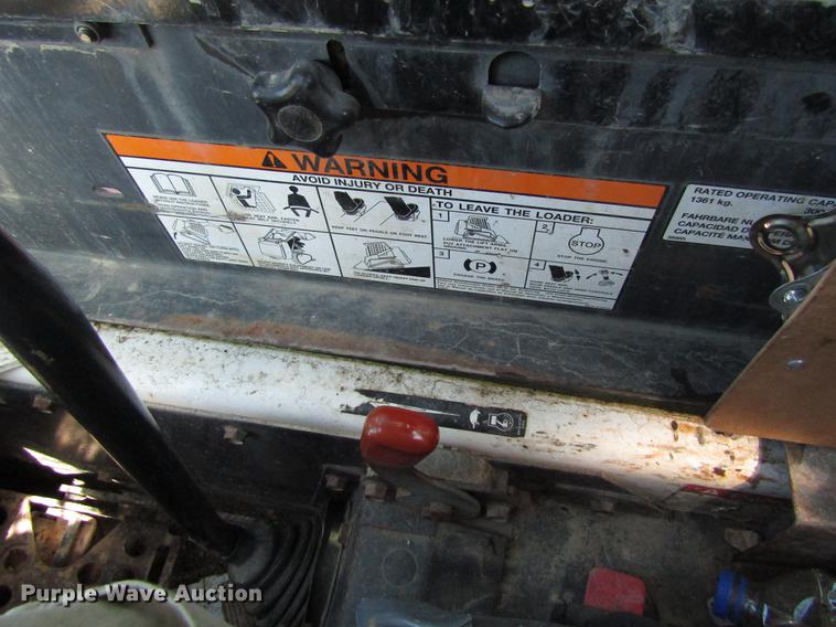 image for item EU9682 2005 Bobcat T300 skid steer