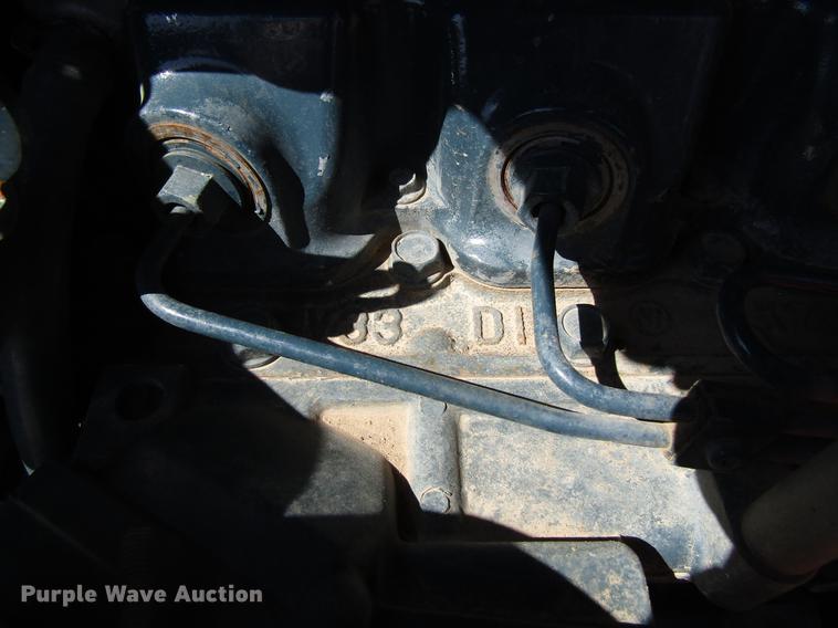 image for item EU9682 2005 Bobcat T300 skid steer