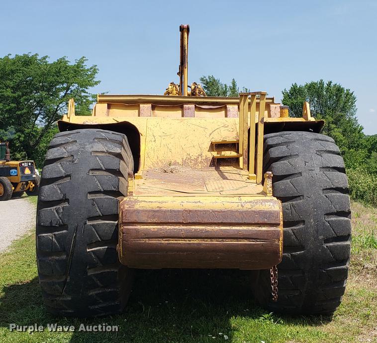 image for item EU9782 1987 Caterpillar 621E conventional scraper