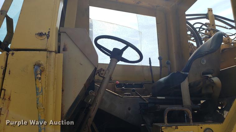 image for item EU9782 1987 Caterpillar 621E conventional scraper