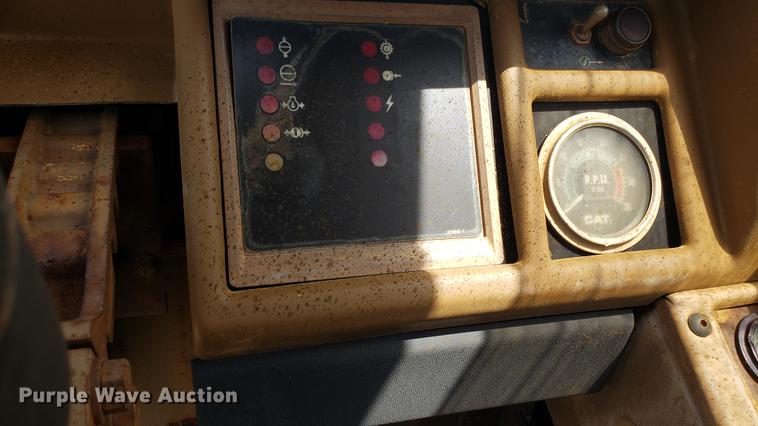 image for item EU9782 1987 Caterpillar 621E conventional scraper