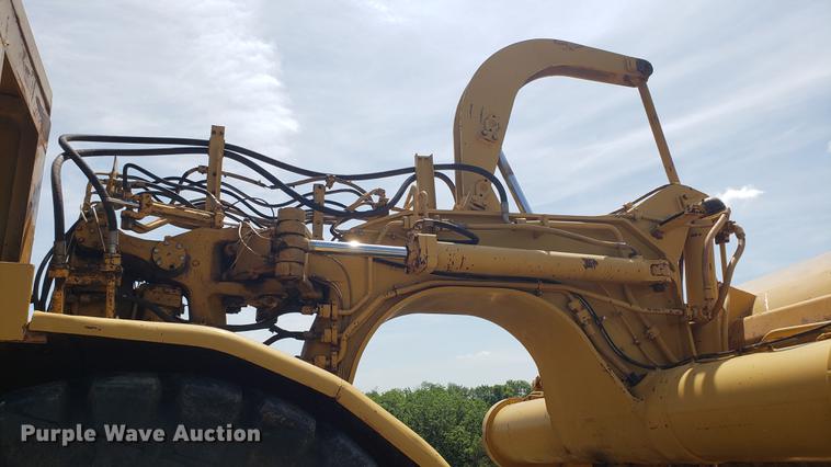 image for item EU9782 1987 Caterpillar 621E conventional scraper