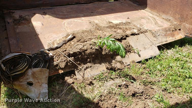 image for item EU9782 1987 Caterpillar 621E conventional scraper