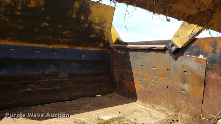 image for item EU9782 1987 Caterpillar 621E conventional scraper