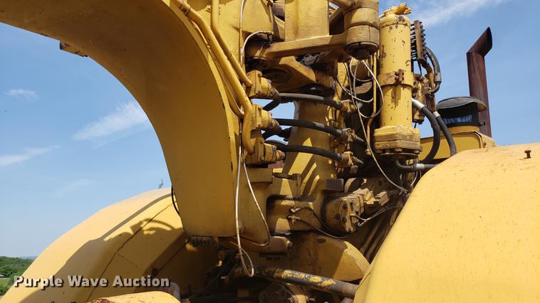 image for item EU9782 1987 Caterpillar 621E conventional scraper