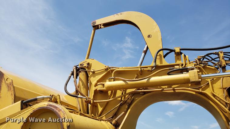 image for item EU9782 1987 Caterpillar 621E conventional scraper