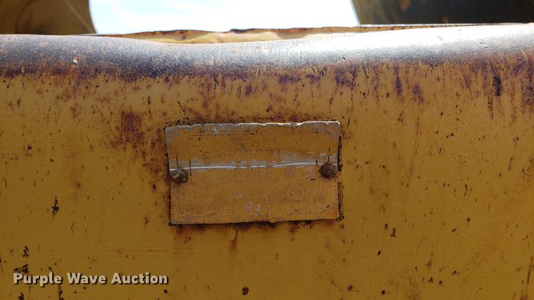 image for item EU9782 1987 Caterpillar 621E conventional scraper