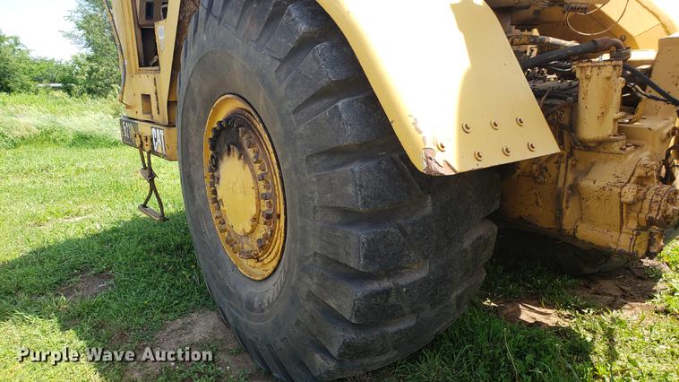 image for item EU9782 1987 Caterpillar 621E conventional scraper