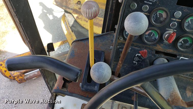 image for item EU9783 John Deere 670 motor grader