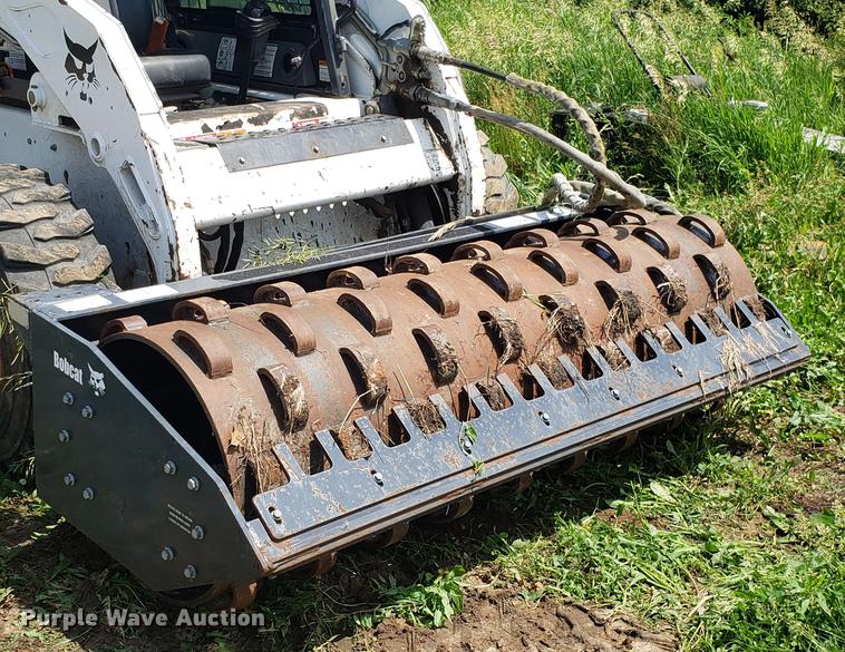 Bobcat vibratory skid steer compactor in Kansas City, MO Item EU9785 sold Purple Wave
