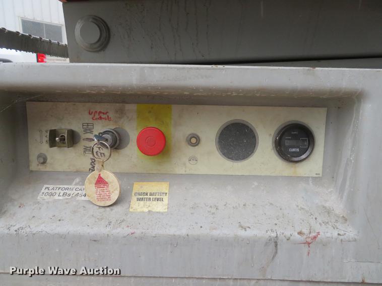 image for item EV9606 Mec 2647ES scissor lift