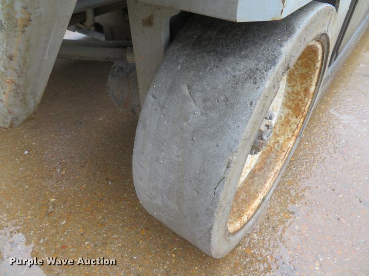 image for item EV9606 Mec 2647ES scissor lift