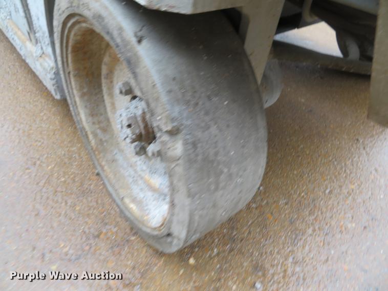 image for item EV9606 Mec 2647ES scissor lift