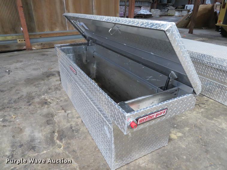 image for item EV9608 (2) cross bed toolboxes