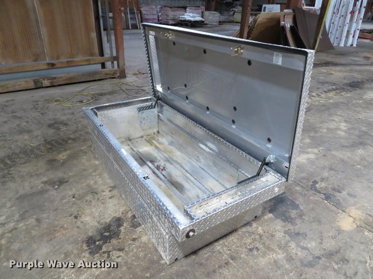 image for item EV9608 (2) cross bed toolboxes