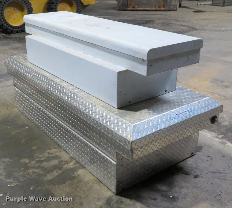 image for item EV9609 (2) cross bed toolboxes