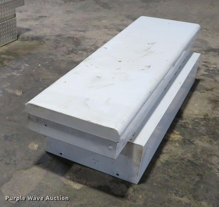 image for item EV9609 (2) cross bed toolboxes