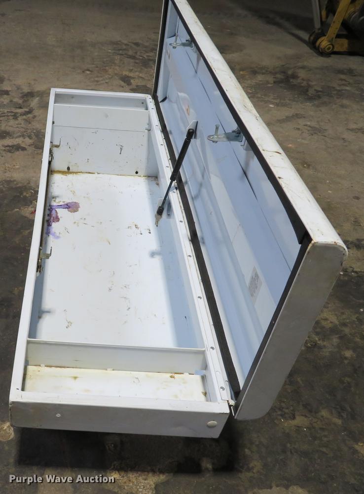 image for item EV9609 (2) cross bed toolboxes