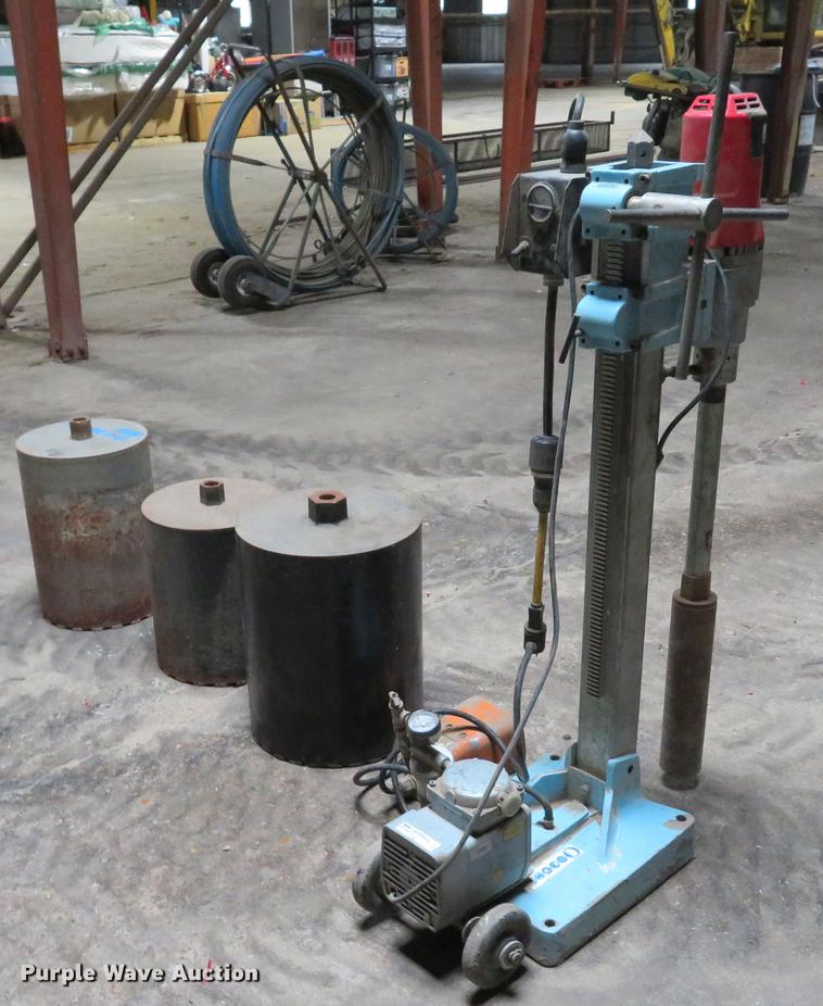 image for item EV9610 Milwaukee 4004 core drill