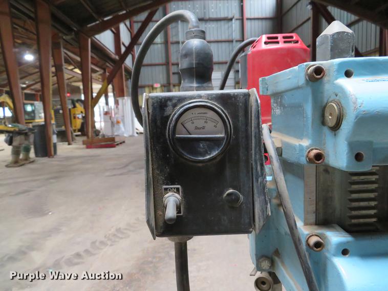 image for item EV9610 Milwaukee 4004 core drill