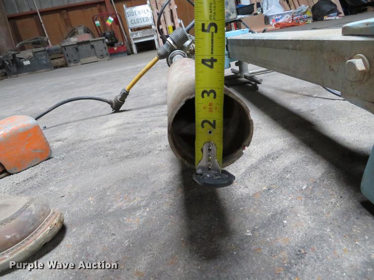 image for item EV9610 Milwaukee 4004 core drill