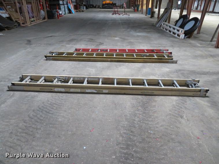image for item EV9616 (3) extension ladders