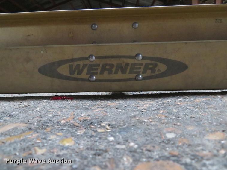 image for item EV9616 (3) extension ladders