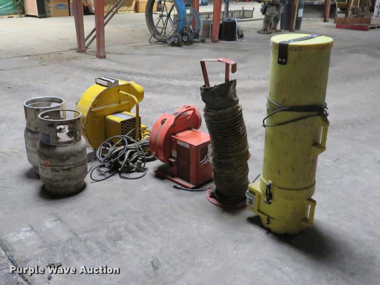 image for item EV9617 (4) ventilation fans