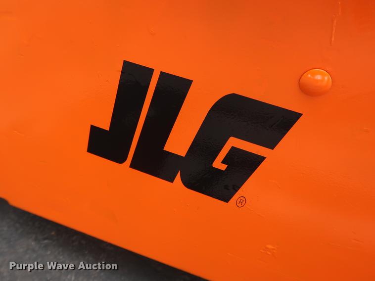 image for item FE9675 2010 JLG 1230ES vertical lift