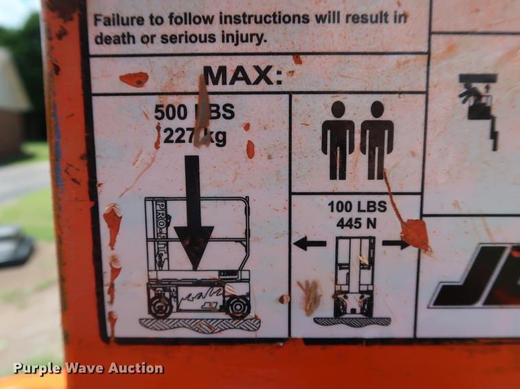 image for item FE9675 2010 JLG 1230ES vertical lift