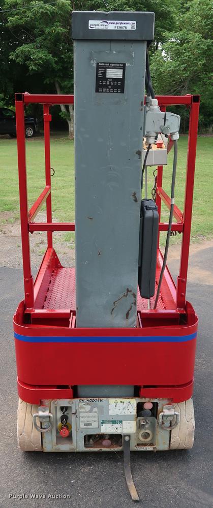 image for item FE9676 2014 Sky Jack SJ12 vertical lift