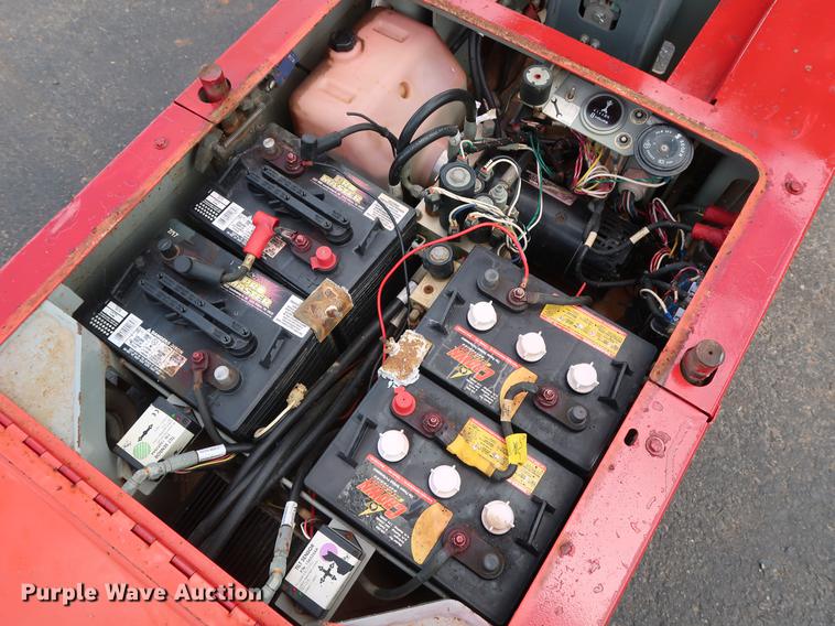 image for item FE9676 2014 Sky Jack SJ12 vertical lift