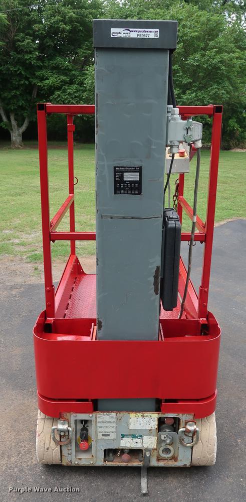 image for item FE9677 2014 Sky Jack SJ12 vertical lift