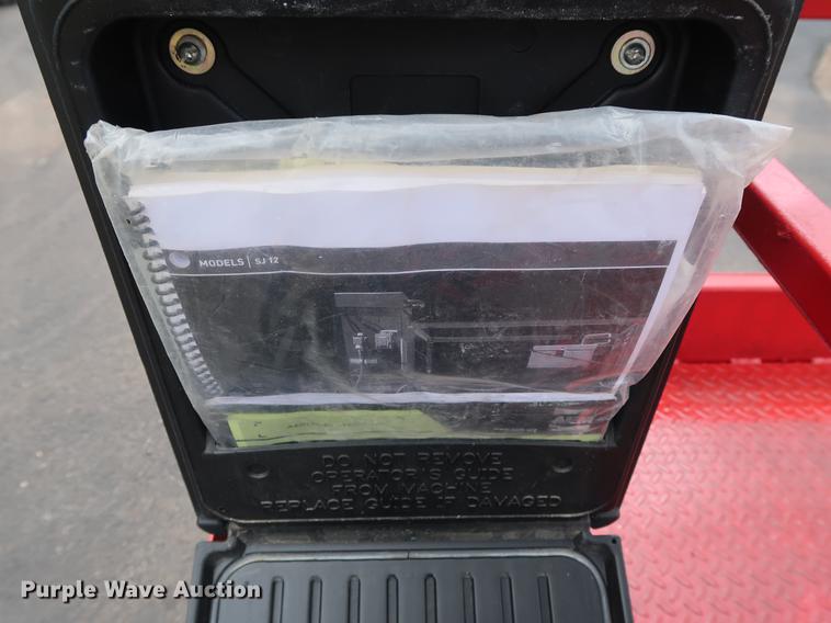 image for item FE9677 2014 Sky Jack SJ12 vertical lift