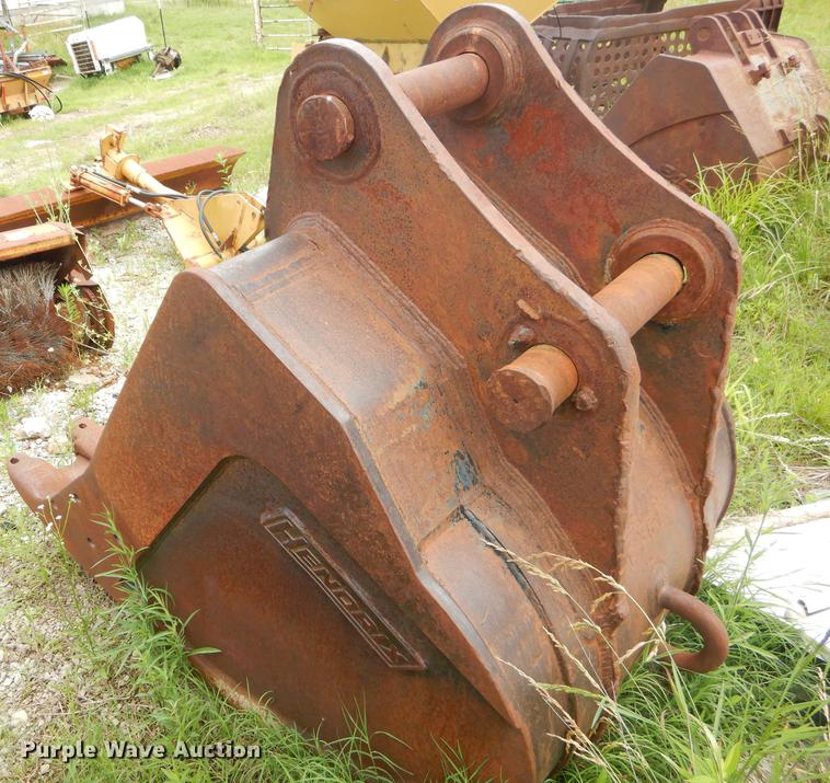 image for item FH9450 Hendrix bucket