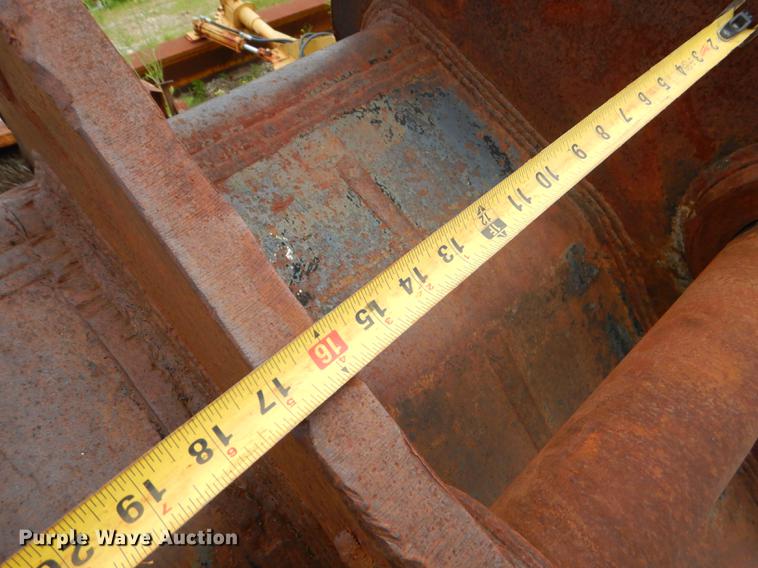 image for item FH9450 Hendrix bucket