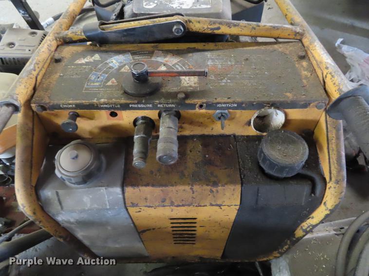 image for item FJ9134 Core Cut CC7200 concrete saw